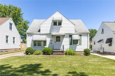 13585 Hathaway Rd, Garfield Heights, OH 44125