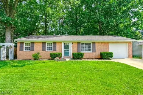 507 Narragansett Dr, Tallmadge, OH 44278