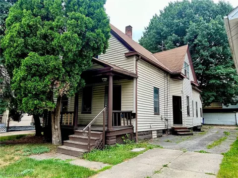 3685 E 59 St, Cleveland, OH 44105