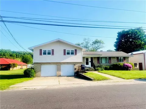 507 E Line St, Minerva, OH 44657