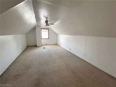 Bedroom - 637 Edison St, Struthers, OH 44471 photo 4 of 5