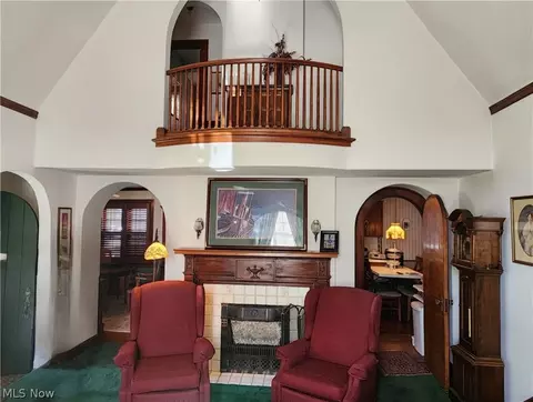 Living - 313 Cornell Ave, Elyria, OH 44035 photo 1 of 4