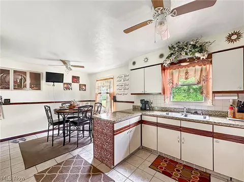 Kitchen - 405 Eastern Ave, Campbell, OH 44405 photo 1 of 5