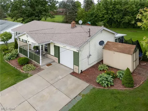 View/Area - 405 Eastern Ave, Campbell, OH 44405 photo 7 of 8