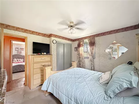 Bedroom - 405 Eastern Ave, Campbell, OH 44405 photo 1 of 6