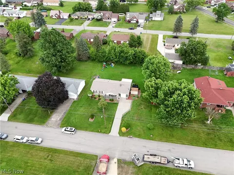 View/Area - 405 Eastern Ave, Campbell, OH 44405 photo 1 of 8