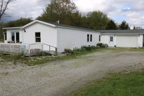 4476 Fitchville River Rdg N, Wakeman, OH 44889