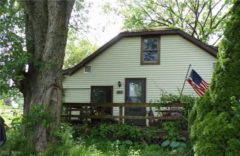 355 Porter Orchard Ln, Hopewell, OH 43746
