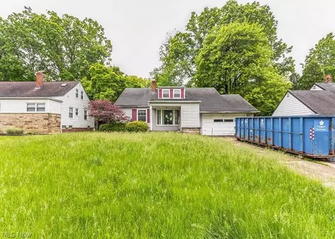 3656 Brinkmore Rd, Cleveland Heights, OH 44121