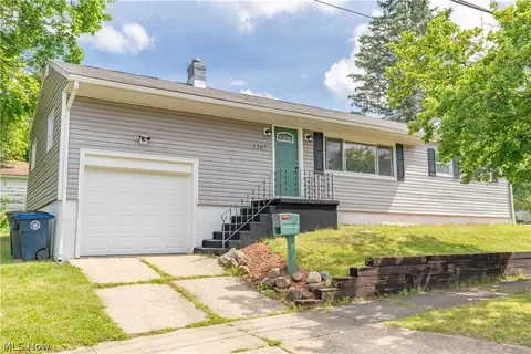 1167 Bellevue Ave, Akron, OH 44320