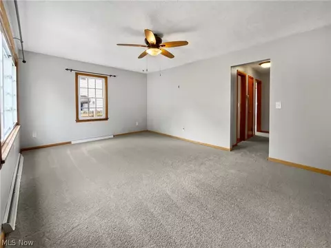 Living - 382 Oxford Ave, Akron, OH 44310 photo 1 of 2