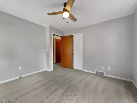 Bedroom - 382 Oxford Ave, Akron, OH 44310 photo 3 of 5