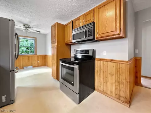 Kitchen - 382 Oxford Ave, Akron, OH 44310 photo 2 of 2