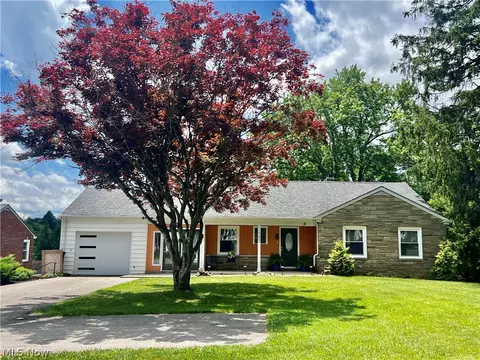 102 Walnut Ave, Saint Clairsville, OH 43950