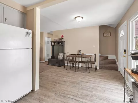 Entry Way - 29237 Edgewood Dr, Willowick, OH 44095 photo 2 of 3