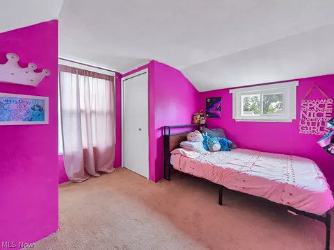 Bedroom - 29237 Edgewood Dr, Willowick, OH 44095 photo 3 of 3