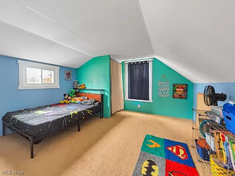 Bedroom - 29237 Edgewood Dr, Willowick, OH 44095 photo 2 of 3