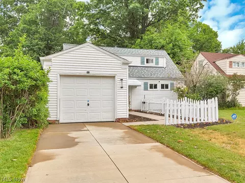 Exterior - 29237 Edgewood Dr, Willowick, OH 44095 photo 3 of 4
