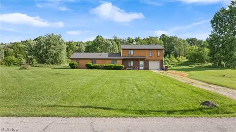 3102 Shaffer Rd, Atwater, OH 44201