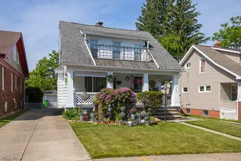 1572 E 196th St, Euclid, OH 44117