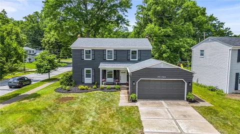 1124 Hillrock Dr, South Euclid, OH 44121