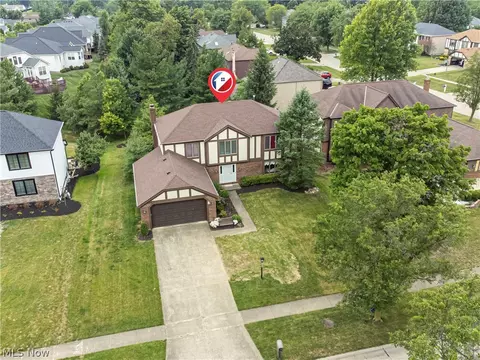 18422 Heritage Trl, Strongsville, OH 44136