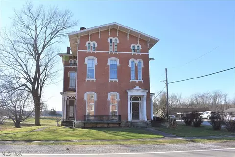130 Old National Rd, Lore City, OH 43755