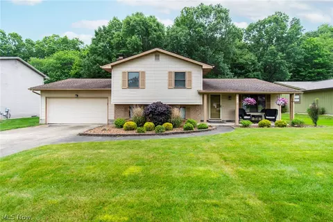 640 Angiline Dr, Boardman, OH 44512