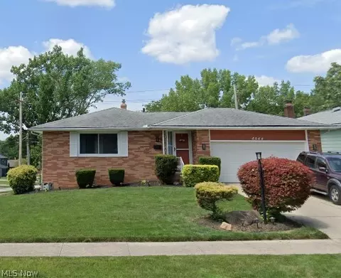 6544 Brookhill Dr, Garfield Heights, OH 44125