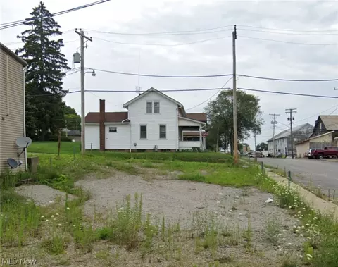 12 W Main St, Apple Creek, OH 44606
