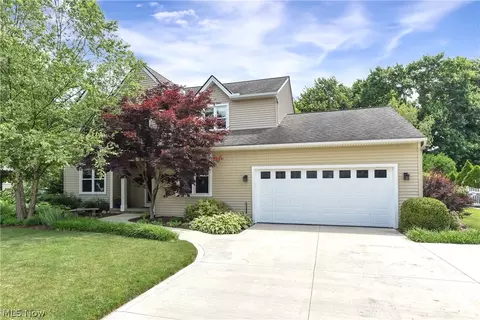 681 Jaycox Rd, Avon Lake, OH 44012