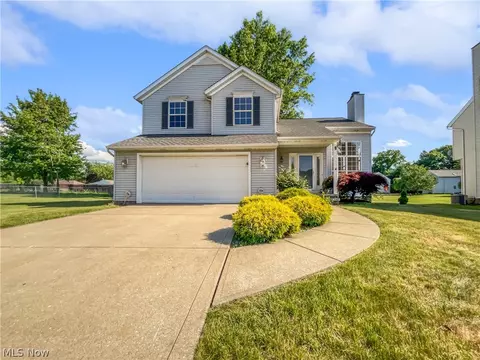 25028 Rushmore Ct, Cleveland, OH 44143