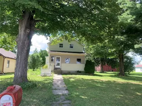 8845 S Main St, Windham, OH 44288