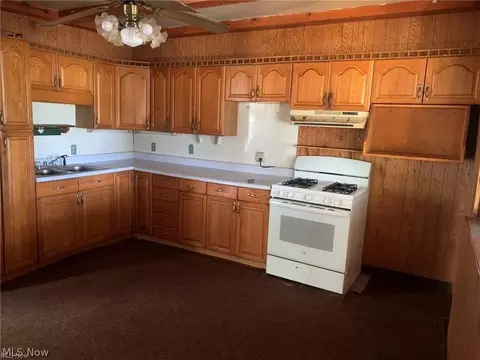 8845 S Main St, Windham, OH 44288 photo 4