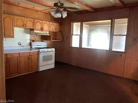 8845 S Main St, Windham, OH 44288 photo 3