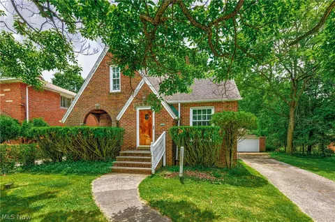 16680 Libby Rd, Maple Heights, OH 44137