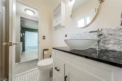 Bath - 2601 Augustine Dr, Parma, OH 44134 photo 3 of 3