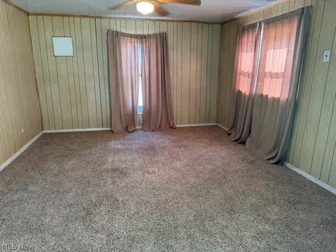 98 High St, Smithfield, OH 43948 photo 2