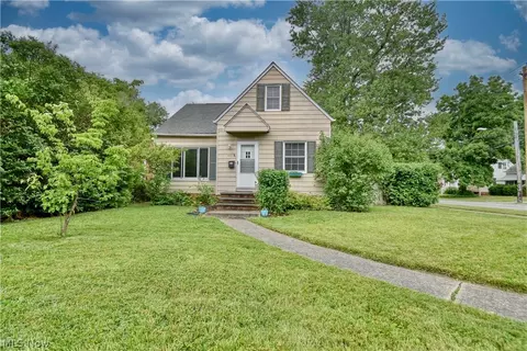 491 E 326 St, Willowick, OH 44095