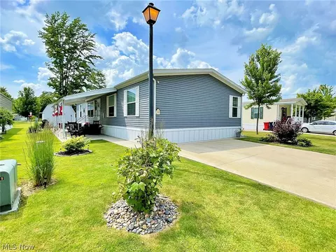293 Chestnut, Amherst, OH 44001