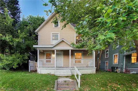 208 Clarendon Ave NW, Canton, OH 44708