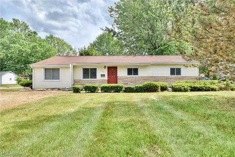 7178 Lake Shore Blvd, Mentor, OH 44060