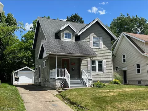 1463 Redwood Ave, Akron, OH 44301