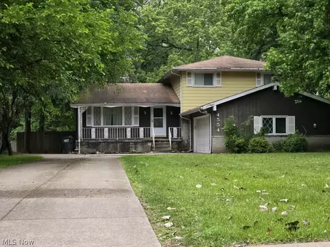 4554 Green Rd, Warrensville Heights, OH 44128