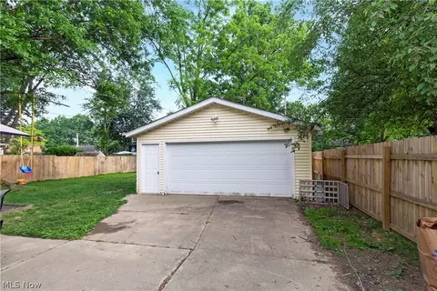 455 Colgate Ave, Elyria, OH 44035 photo 17