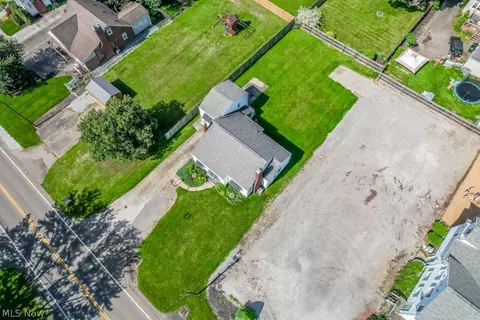 View/Area - 2553 Broad Ave NW, Canton, OH 44708 photo 2 of 2