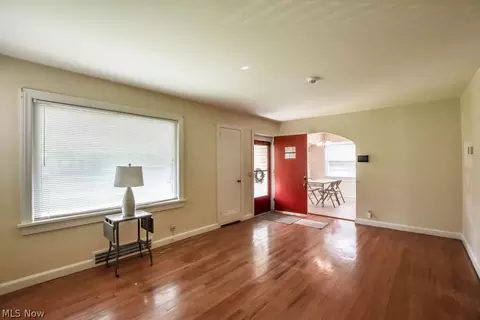 Living - 2553 Broad Ave NW, Canton, OH 44708 photo 4 of 5