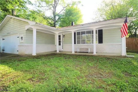 776 Hazelwood Ave, Vermilion, OH 44089