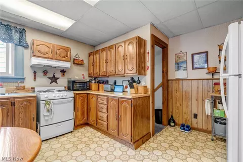 1537 Ohio Ave, Ashtabula, OH 44004 photo 17