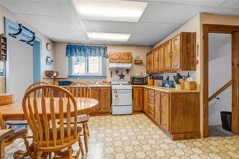 1537 Ohio Ave, Ashtabula, OH 44004 photo 18